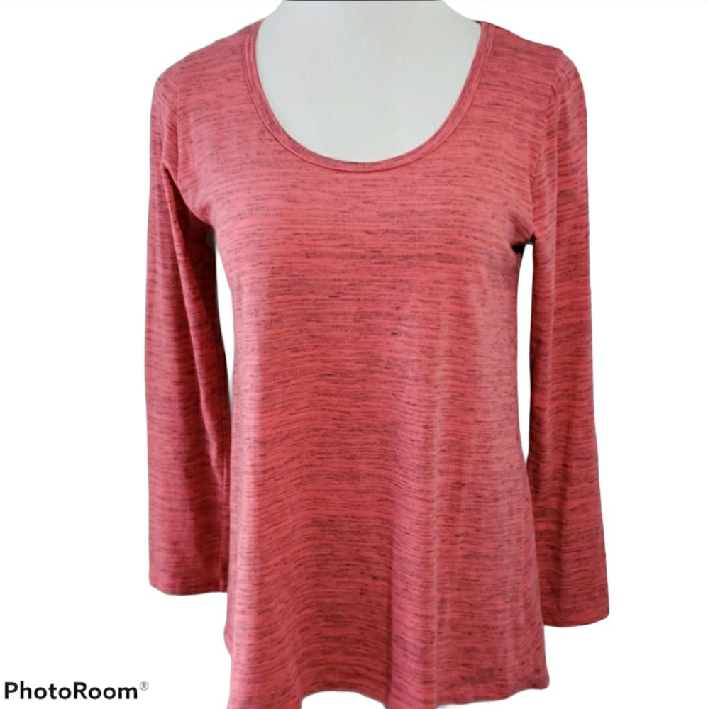 LuLaRoe Lynnae Top Rosy Coral Size Medium 10/12